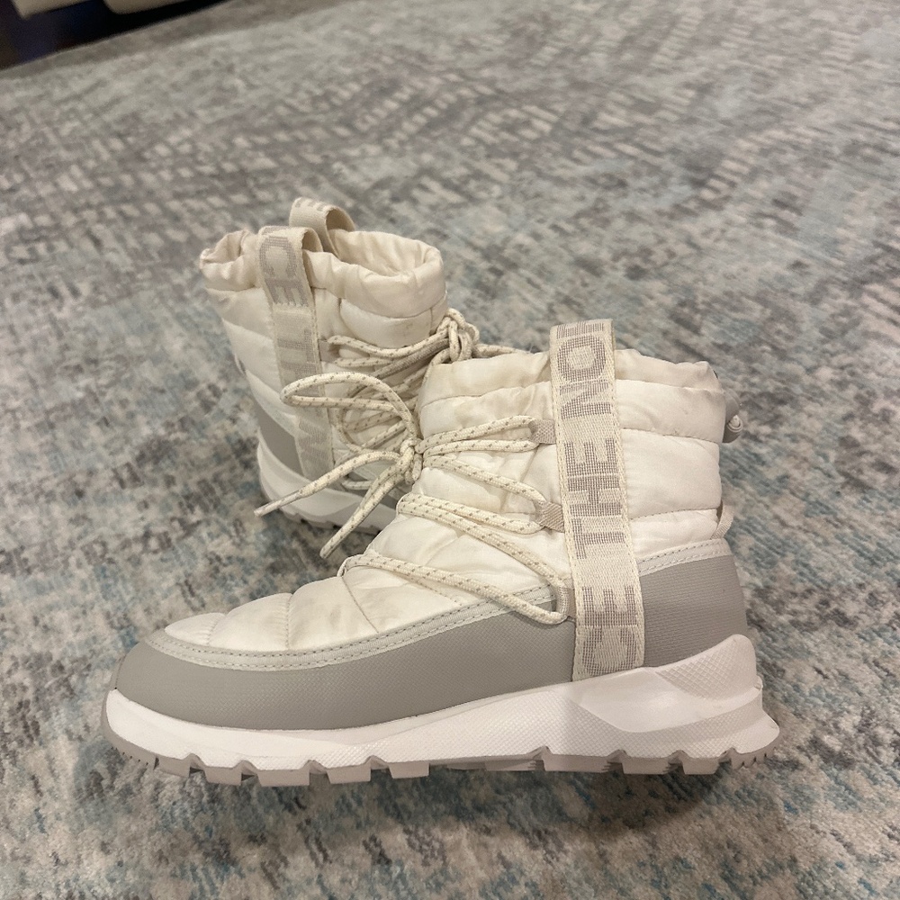 The North Face Women’s THERMOBALL™ Lace Up Waterproof Boots